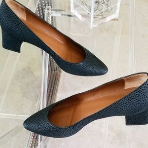 Aquatalia Women's Pheobe Suede Pump